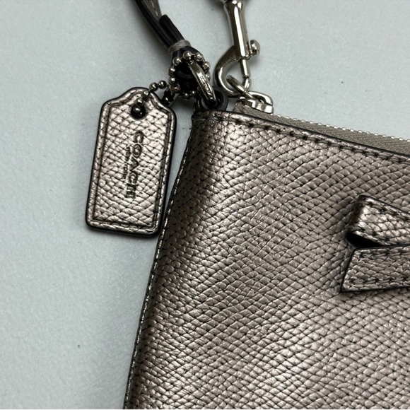 Coach leather wristlet - Picture 4 of 14